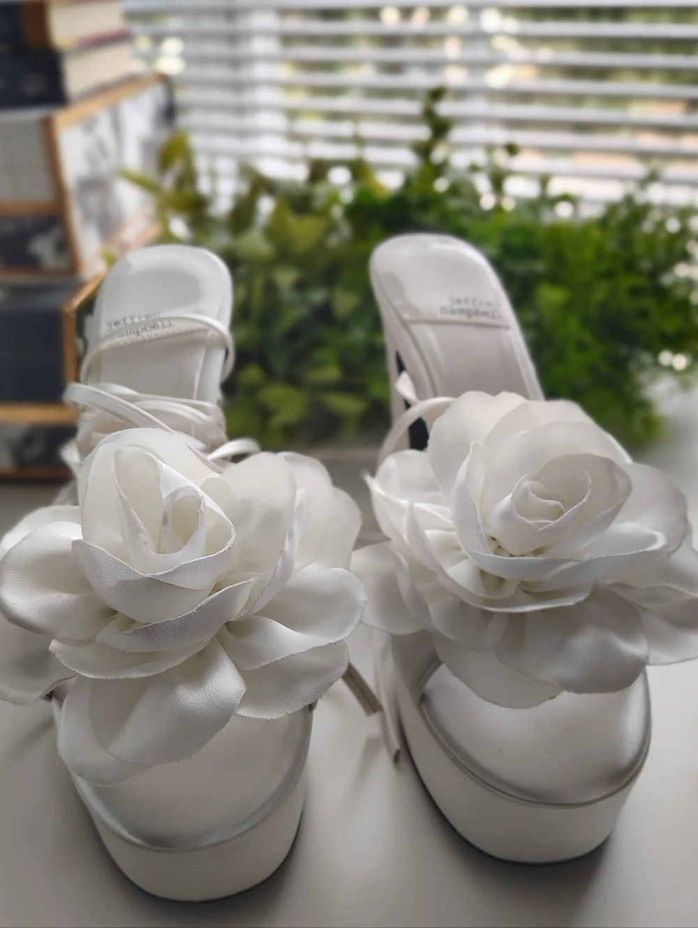 Jeffrey Campbell Blossoming White Satin Floral Platform Bridal Heels 9 NWT